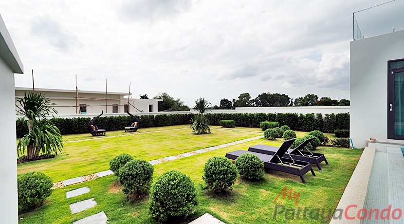 Palm Lakeside Pattaya Villa For Sale East Pattaya - HEPLP01-2
