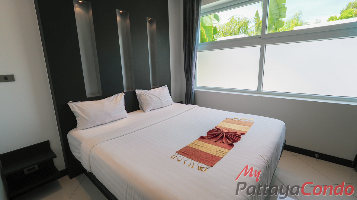 Palm Oasis Pool Villa Pattaya House For Sale - HJPO02