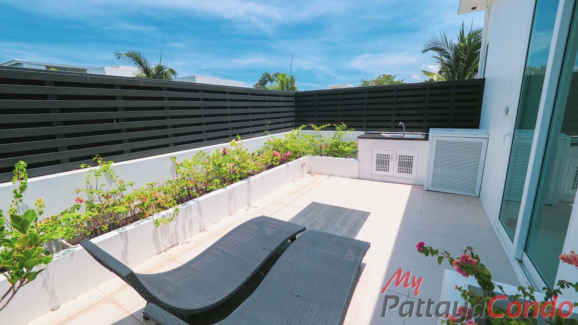 Palm Oasis Pool Villa Pattaya House For Sale - HJPO02-24