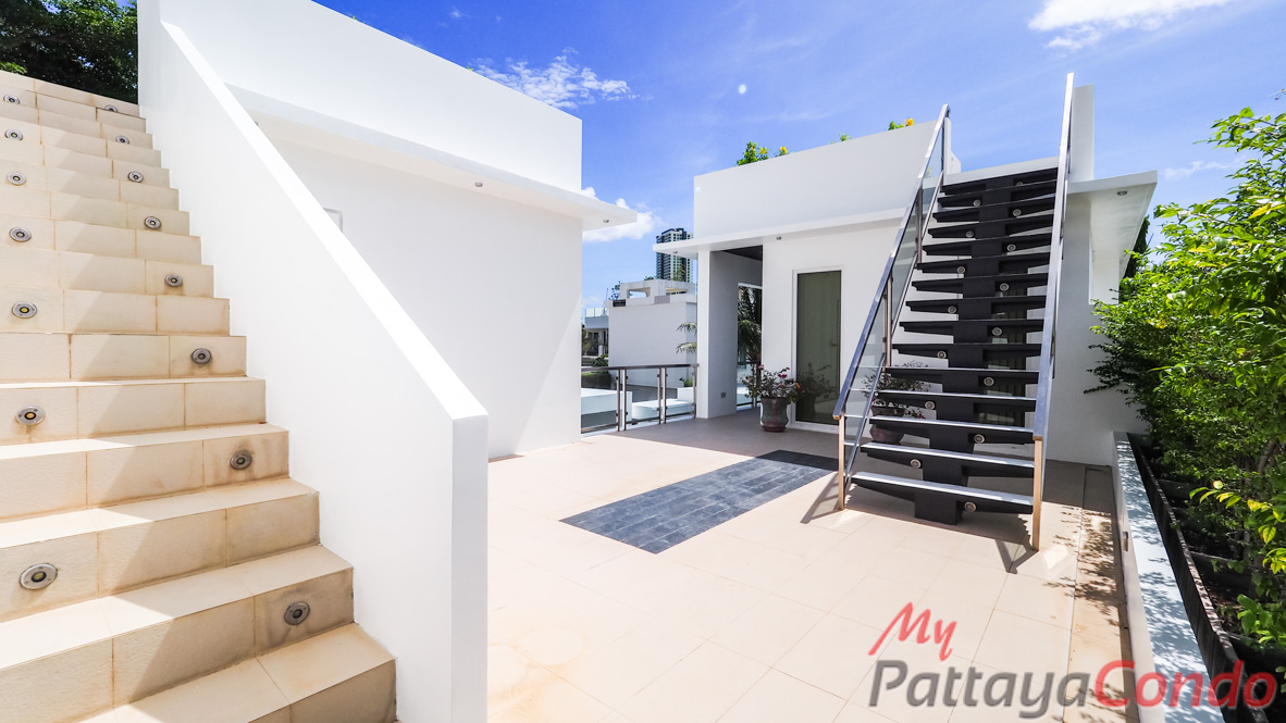 Palm Oasis Pool Villa Pattaya House For Sale - HJPO01