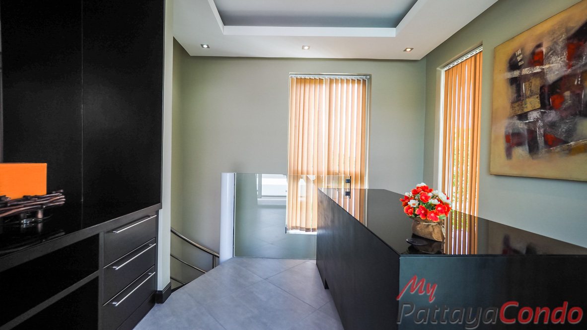 Palm Oasis Pool Villa Pattaya House For Sale - HJPO01
