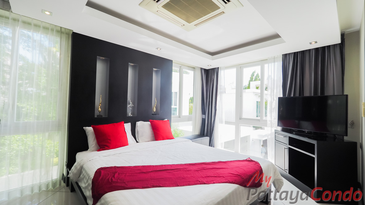 Palm Oasis Pool Villa Pattaya House For Sale - HJPO01