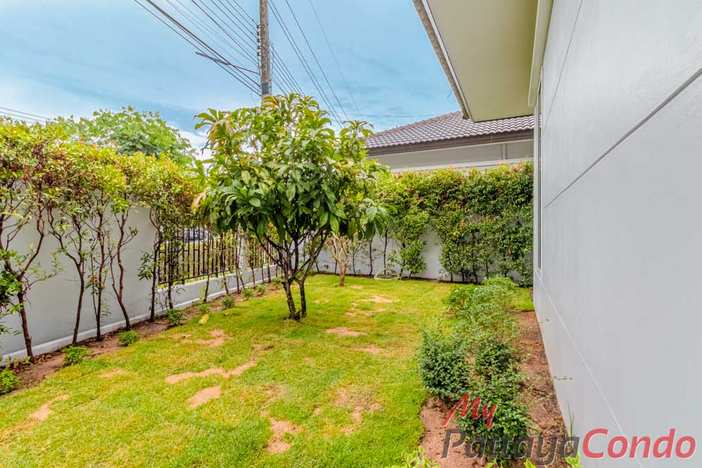 Panalee Banna Village Huay Yai Pattaya For Sale - HEPNL01