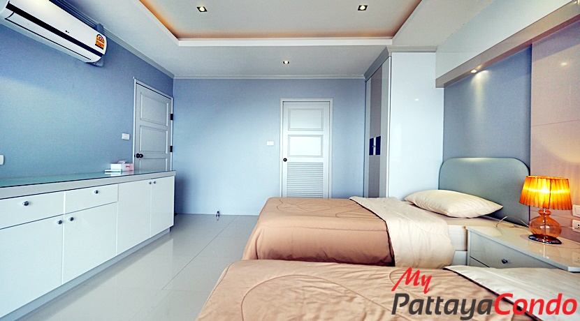 Park Beach Condominium For Sale - PBC01