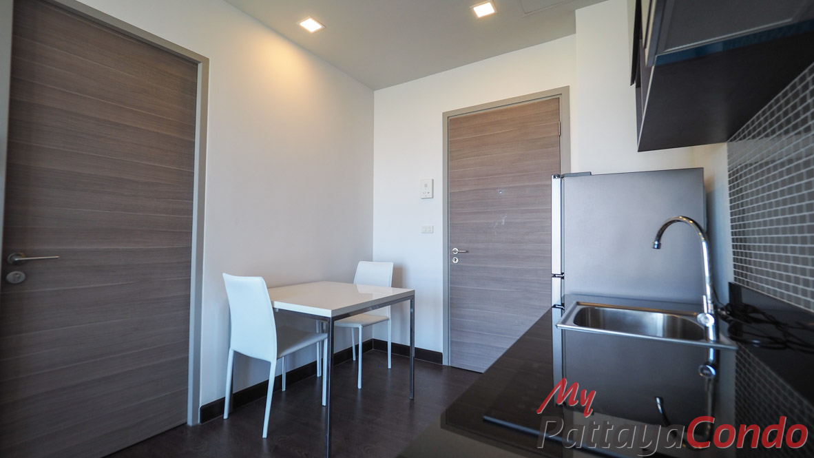 Pattaya Posh Condo For Sale - POSH04-3