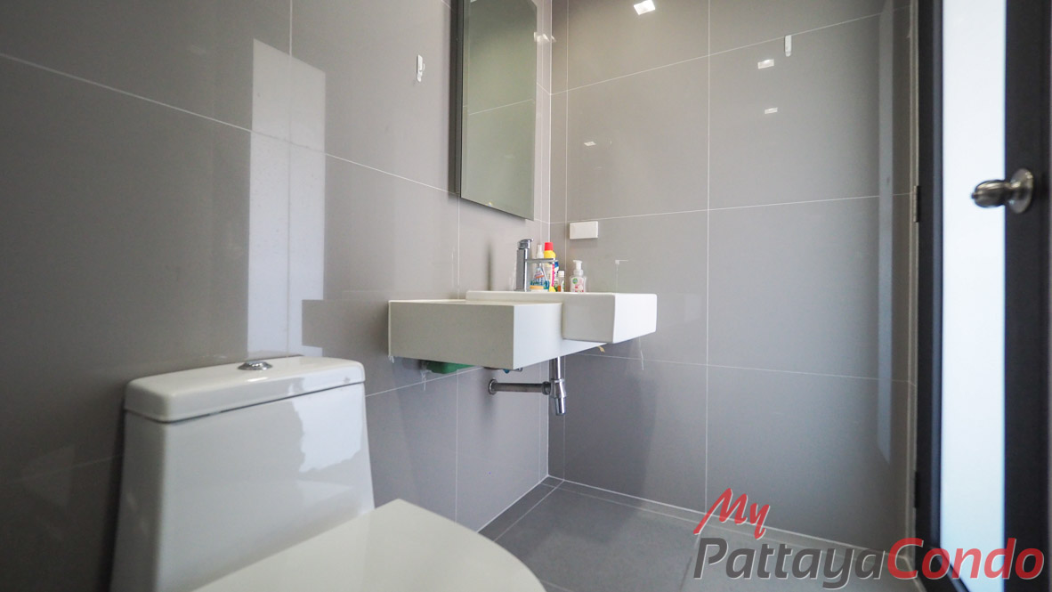 Pattaya Posh Condo For Sale - POSH04-11