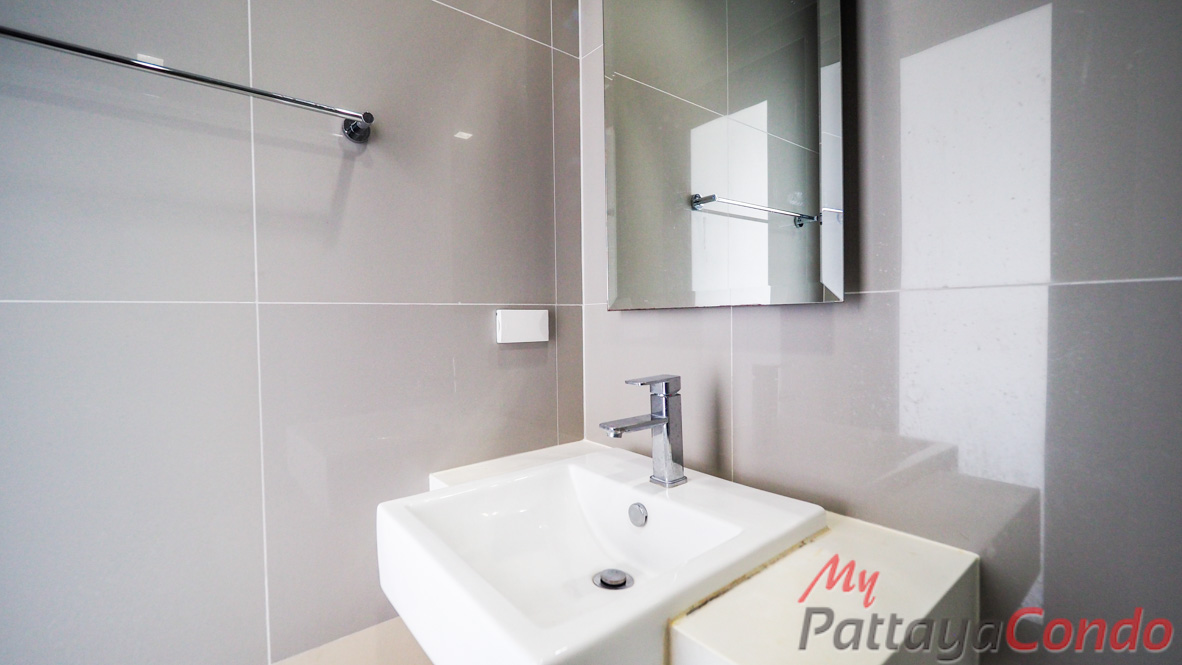 Pattaya Posh Condo For Sale - POSH03