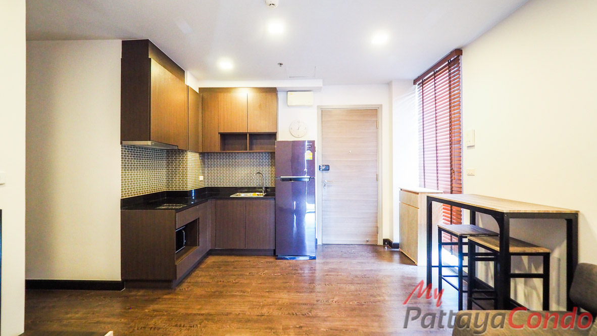 Pattaya Posh Condo For Sale - POSH03
