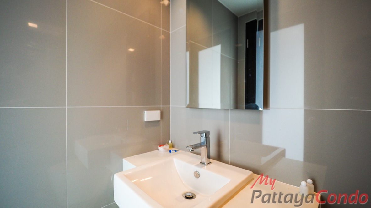 Pattaya Posh Condo For Sale - POSH02