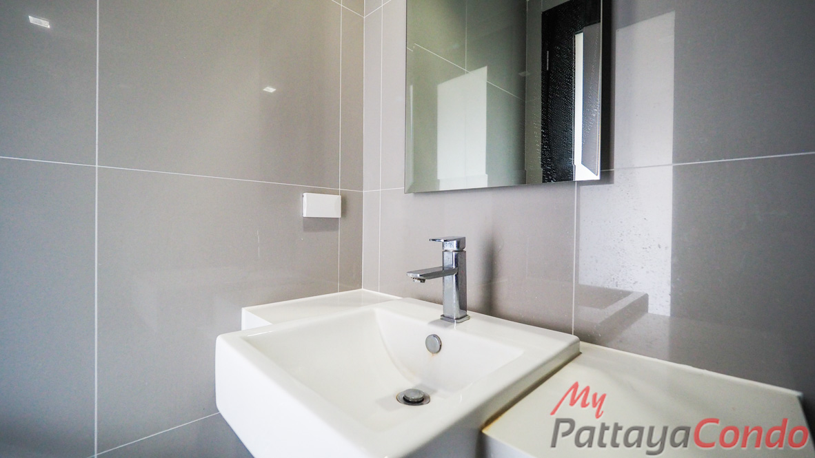 Pattaya Posh Condo For Sale - POSH01