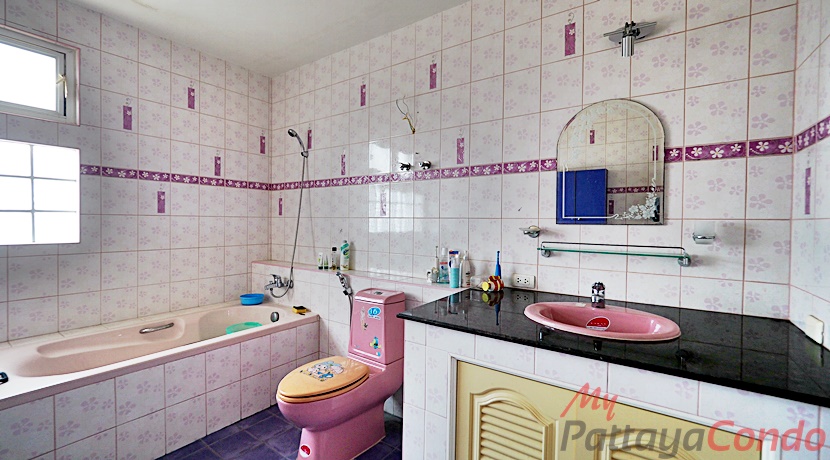 Private House Naklua Pattaya For Sale - HN0002