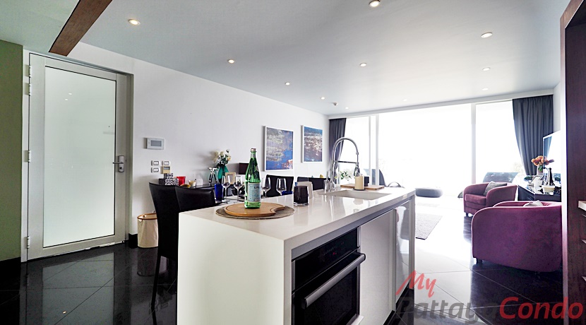 Pure Na-Jomtien Beachfront Condo Pattaya For Sale - PURE02
