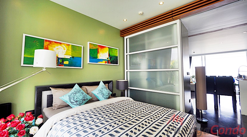 Pure Na-Jomtien Beachfront Condo Pattaya For Sale - PURE02