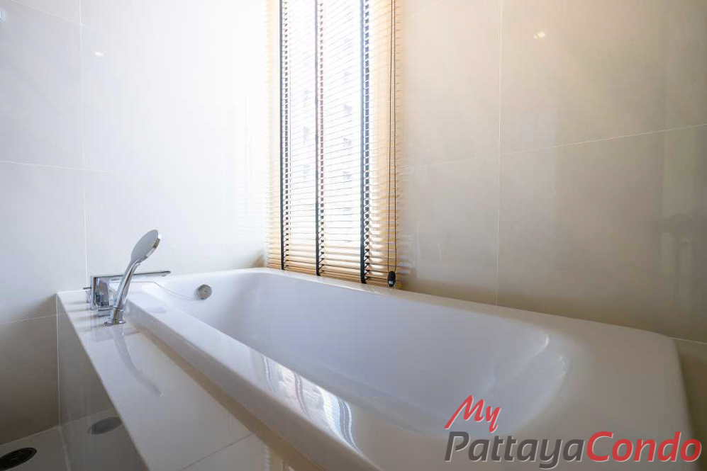 Reflection Jomtien Pattaya Condo For Sale - RF21