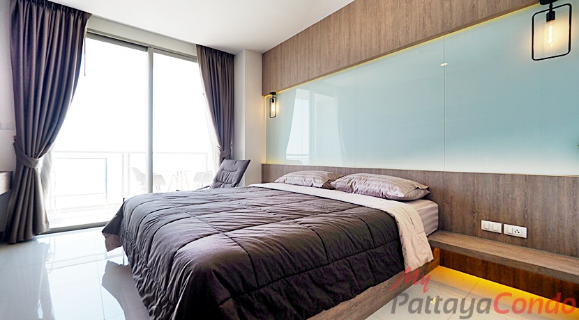 Riviera Wong Amat Condo For Sale - RW45
