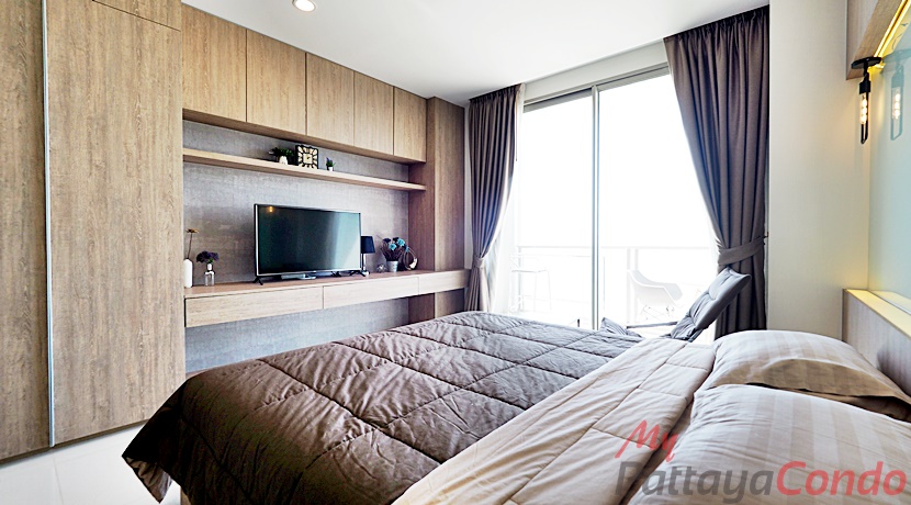 Riviera Wong Amat Condo For Sale - RW45