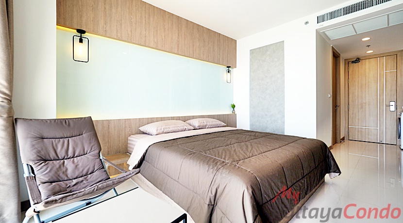 Riviera Wong Amat Condo For Sale - RW45