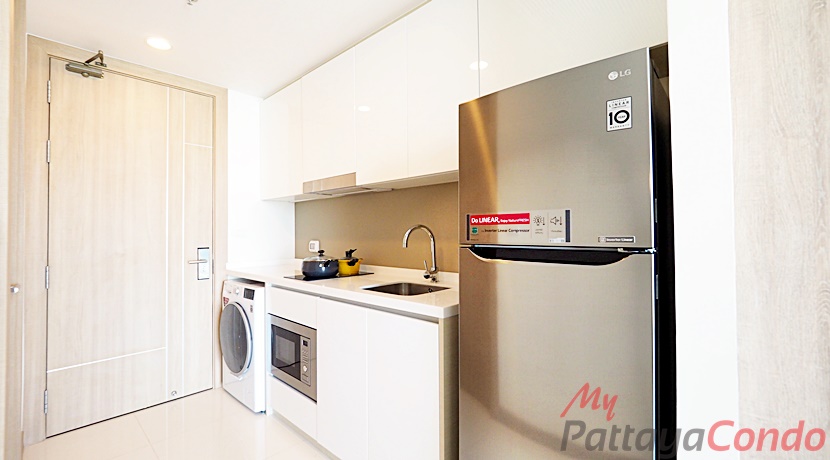 Riviera Wong Amat Condo For Sale - RW45