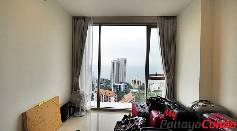Riviera Wong Amat Condo For Sale - RW09