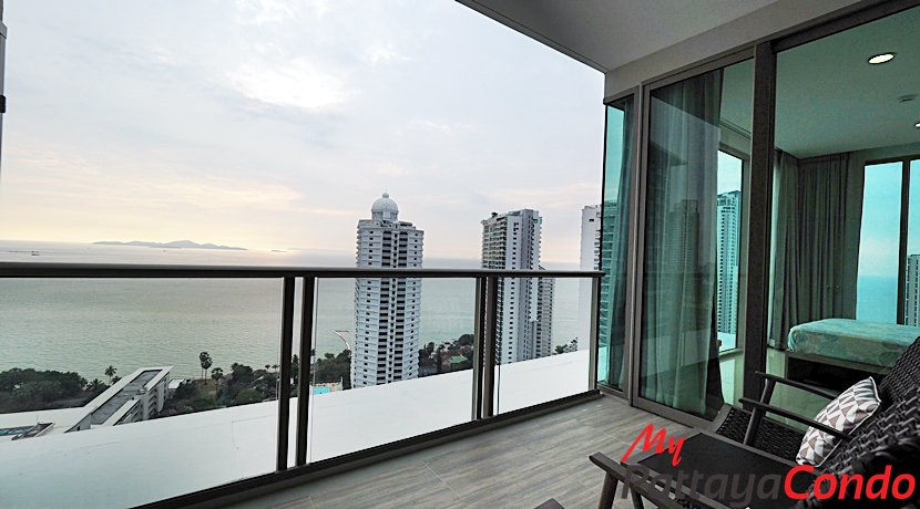 Riviera Wong Amat Condo For Sale - RW09-21