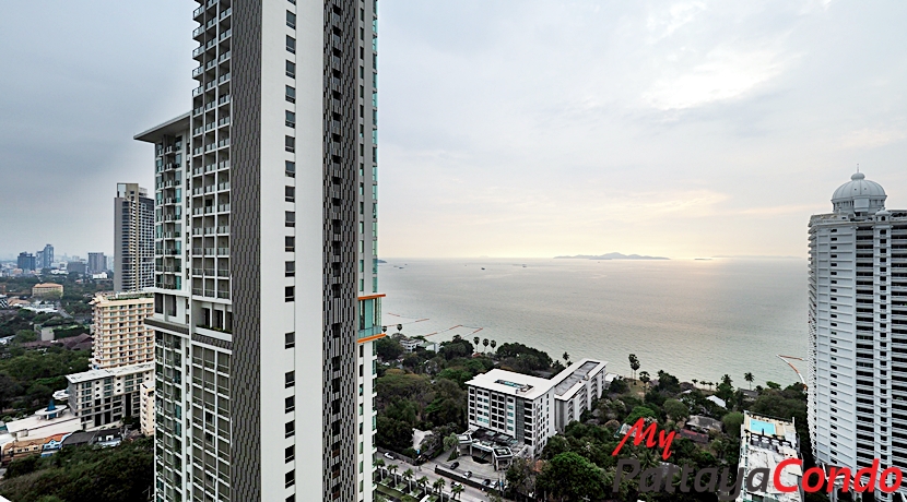 Riviera Wong Amat Condo For Sale - RW09