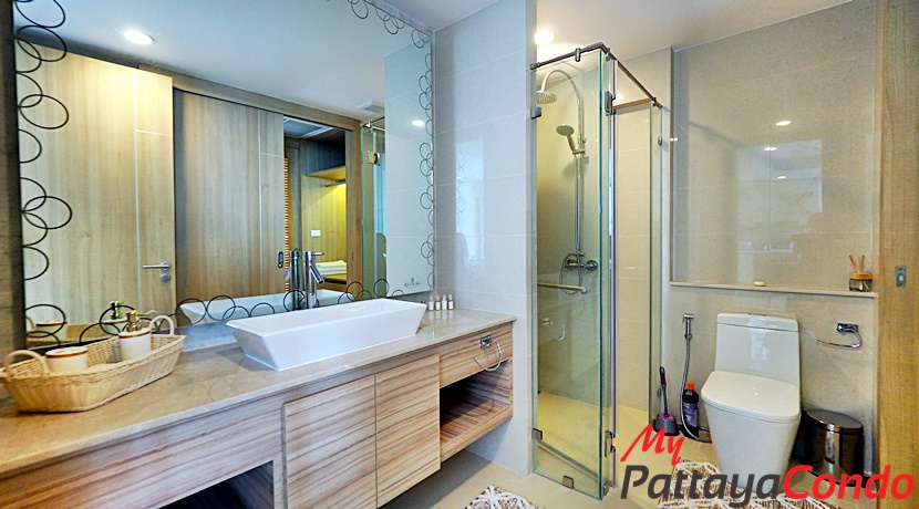 Riviera Wong Amat Condo For Sale - RW22