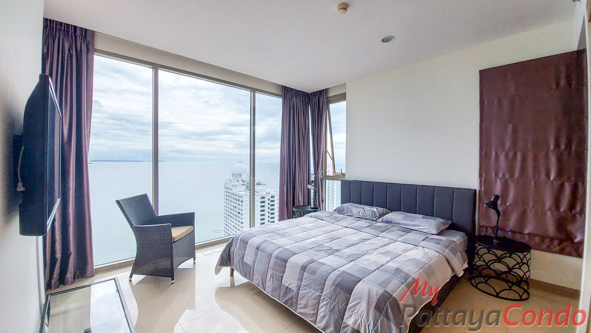 Riviera Wong Amat Condo For Sale - RW38