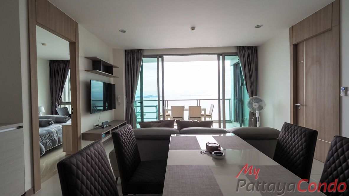 Riviera Wong Amat Condo For Sale - RW38