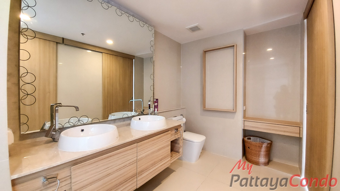 Riviera Wong Amat Condo For Sale - RW38