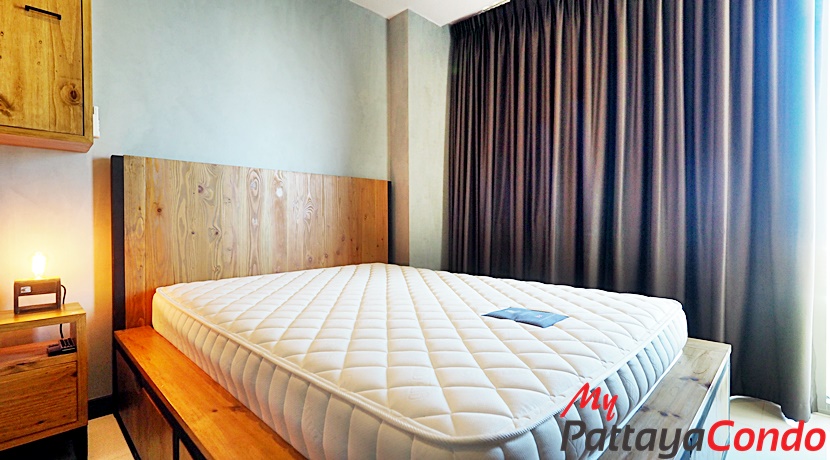 Riviera Wong Amat Condo For Sale - RW37