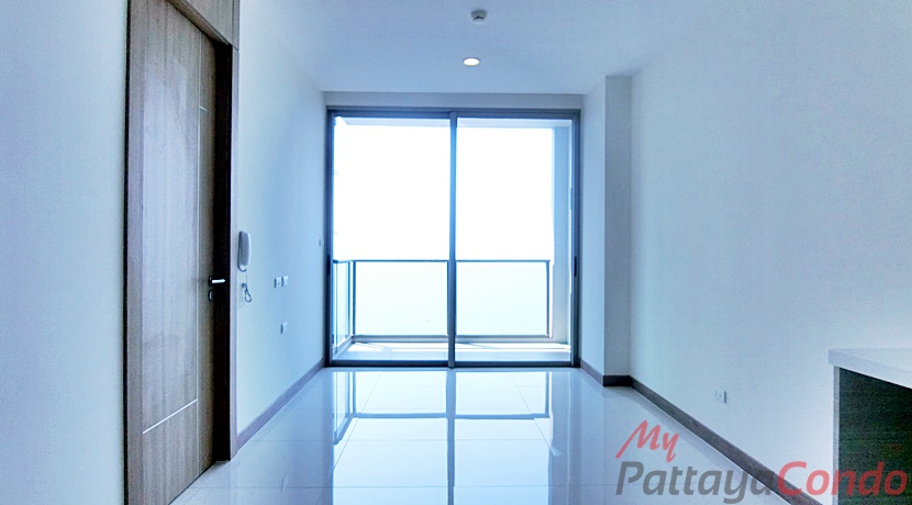Riviera Wong Amat Condo For Sale - RW52