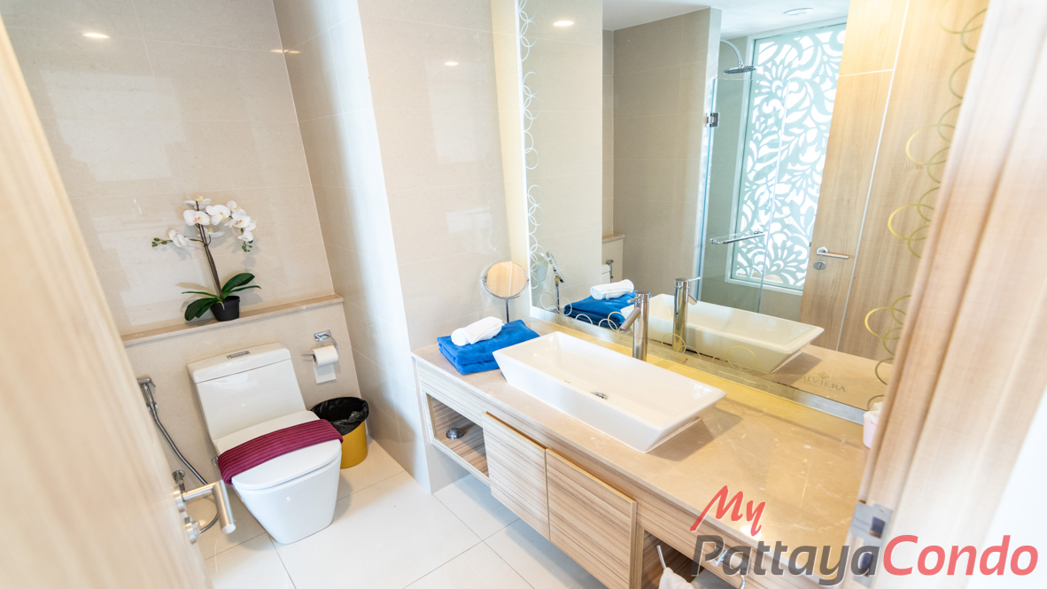 Riviera Wong Amat Condo For Sale - RW55