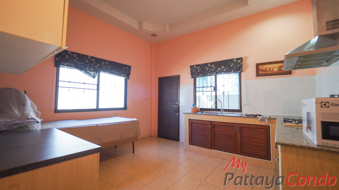 SP Village 4 East Pattaya House For Sale - HESP4V01