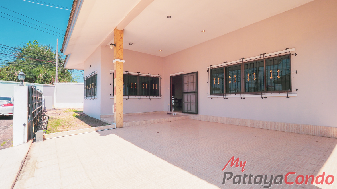 SP Village 4 East Pattaya House For Sale - HESP4V01