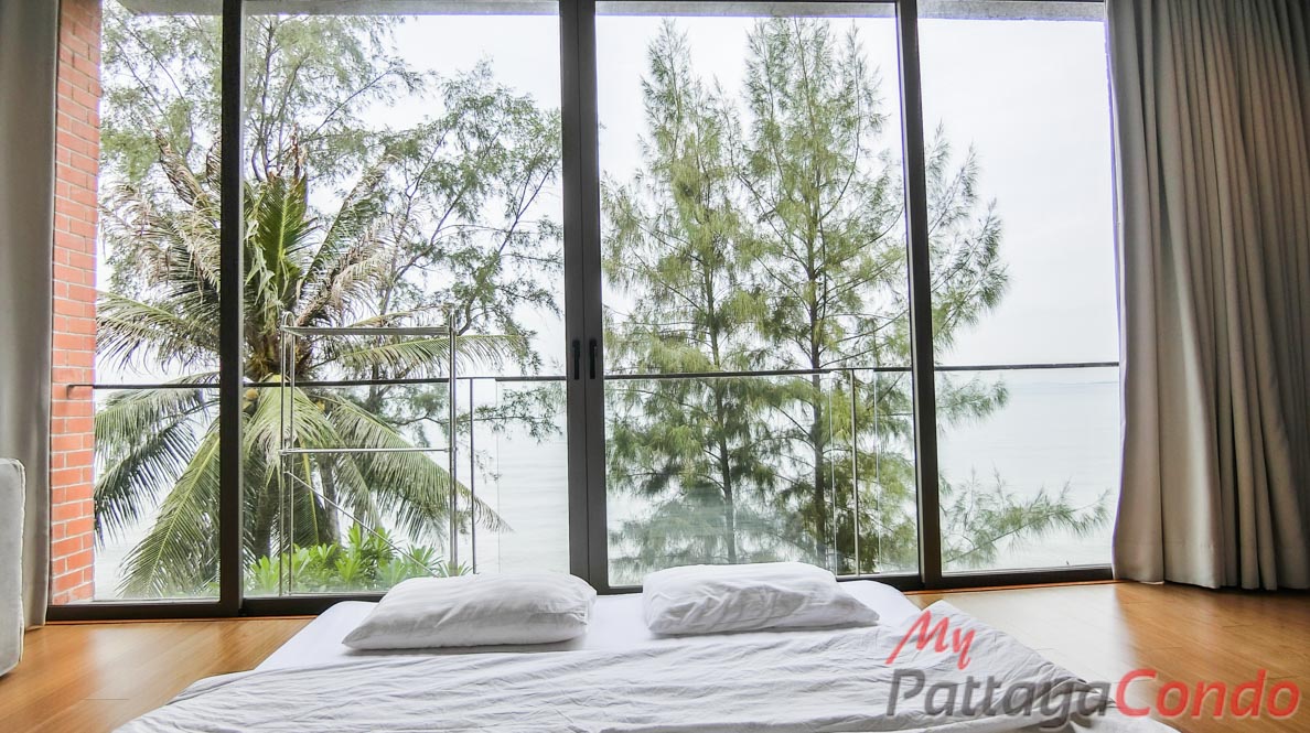 Sandbox Beachfront Villa East Pattaya Townhouse For Sale - HESB01