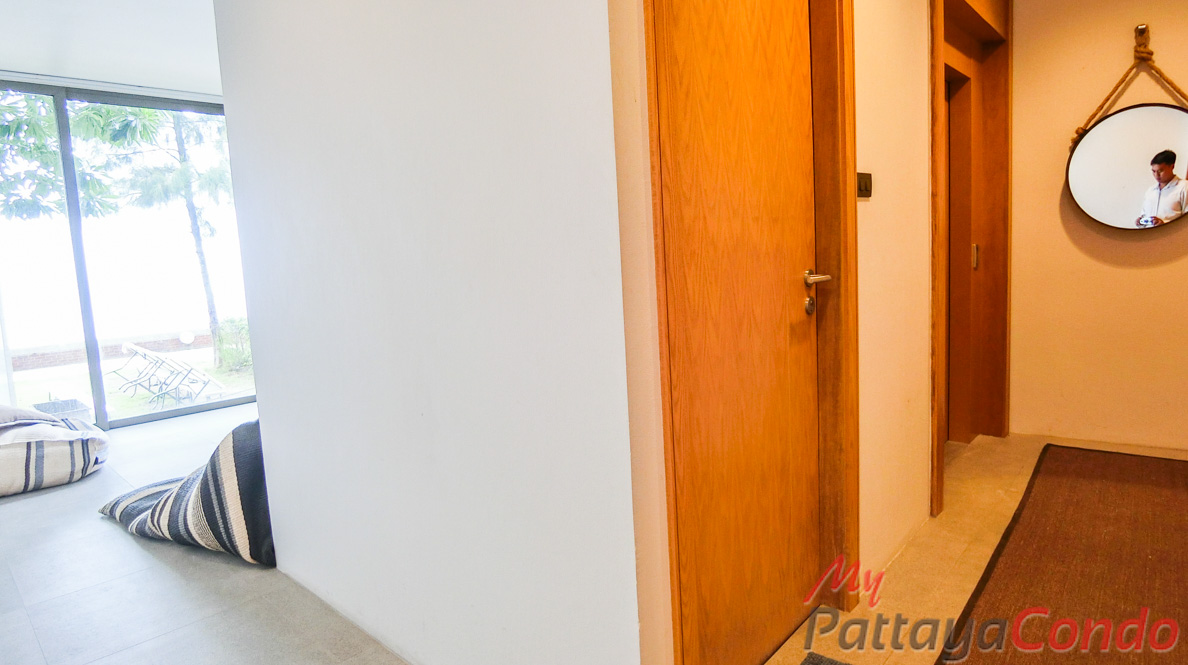 Sandbox Beachfront Villa East Pattaya Townhouse For Sale - HESB01
