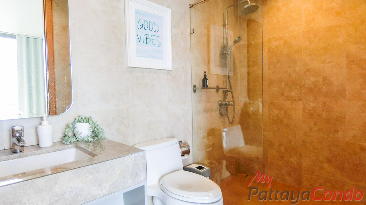 Sandbox Beachfront Villa East Pattaya Townhouse For Sale - HESB01