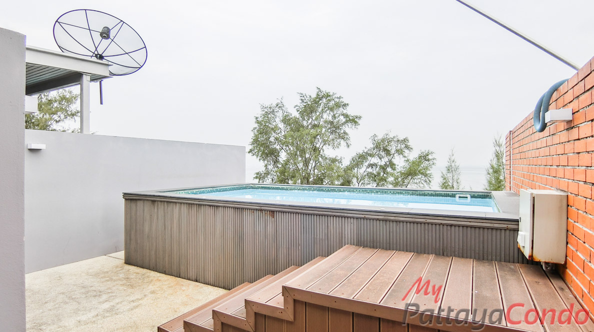 Sandbox Beachfront Villa East Pattaya Townhouse For Sale - HESB01