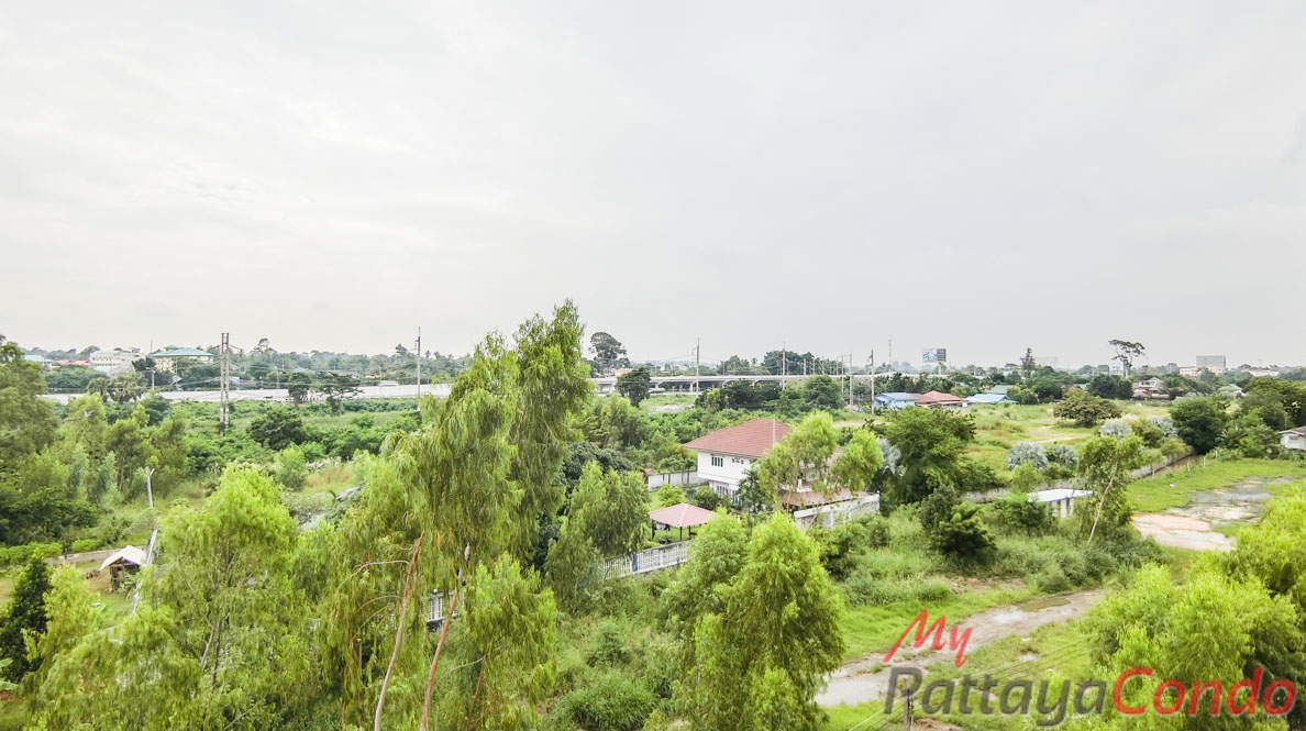 Sandbox Beachfront Villa East Pattaya Townhouse For Sale - HESB01