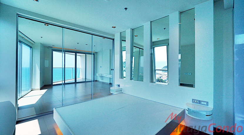 Sands Pratumnak Pattaya Condo For Sale - SAND12