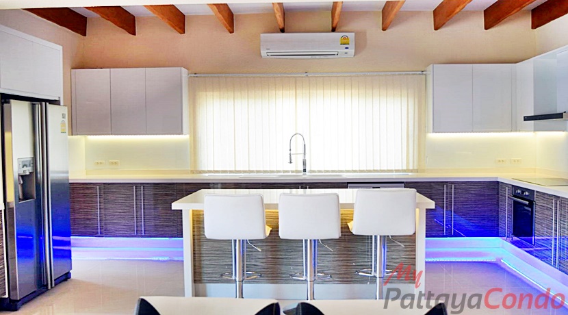 Santa Maria East Pattaya Pool Villa For Sale - HESM02