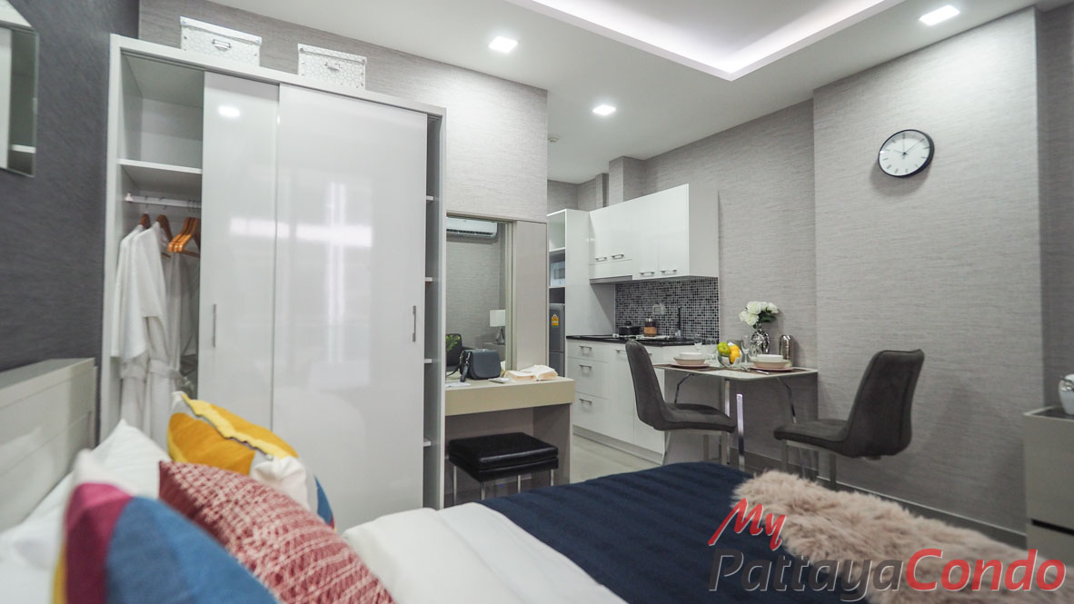 Siam Oriental Star Pattaya Condo For Sale - SOSP03