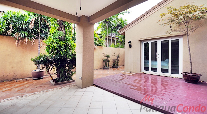 Silk Road Place Village East Pattaya House For Sale - HESKR02