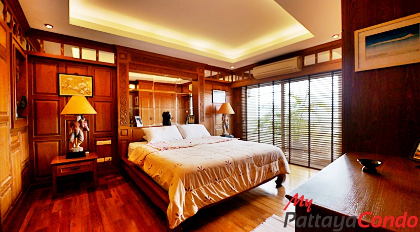 Star Beach Condotel Pattaya For Sale - STAR02