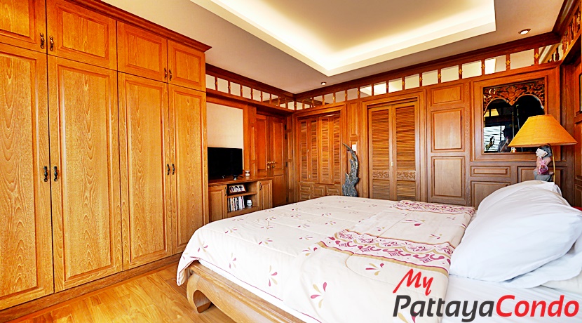 Star Beach Condotel Pattaya For Sale - STAR02