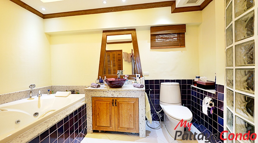 Star Beach Condotel Pattaya For Sale - STAR02