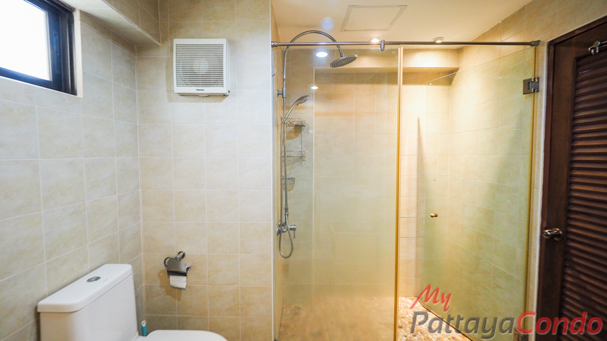 Star Beach Condotel Pattaya For Sale - STAR04