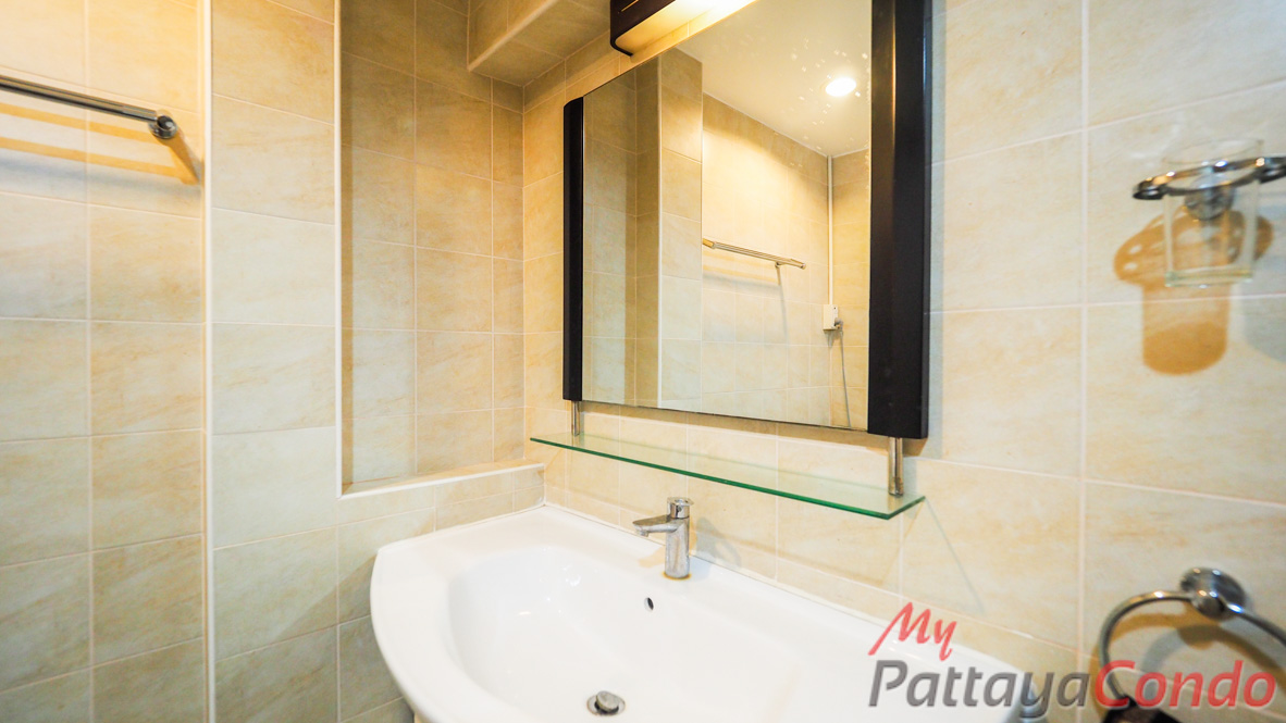Star Beach Condotel Pattaya For Sale - STAR04