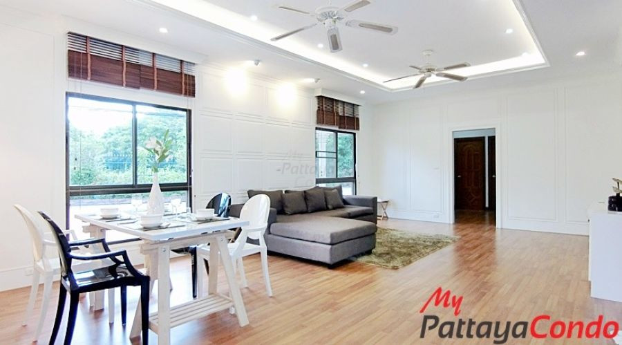Swiss Paradise Village East Pattaya House For Sale - HESW01-4