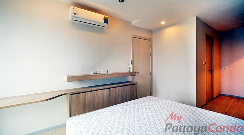 The Chezz Metro Life Condominium For Sale - CHEZZ01-10